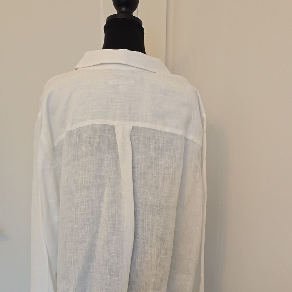 Elegant White Ruffle Trim Blouse - Picture 6 of 7